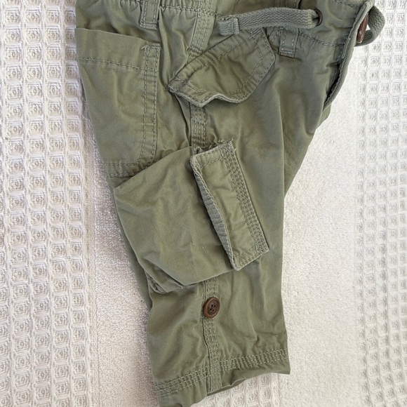 Baby Gap girl green Cargo Shorts size 0/3m - Picture 3 of 5